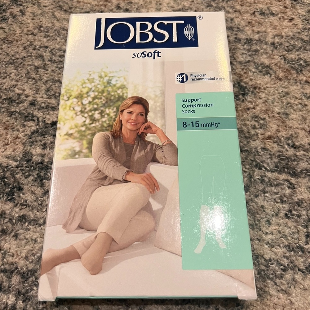 Jobst soSoft Socks KneeHigh small